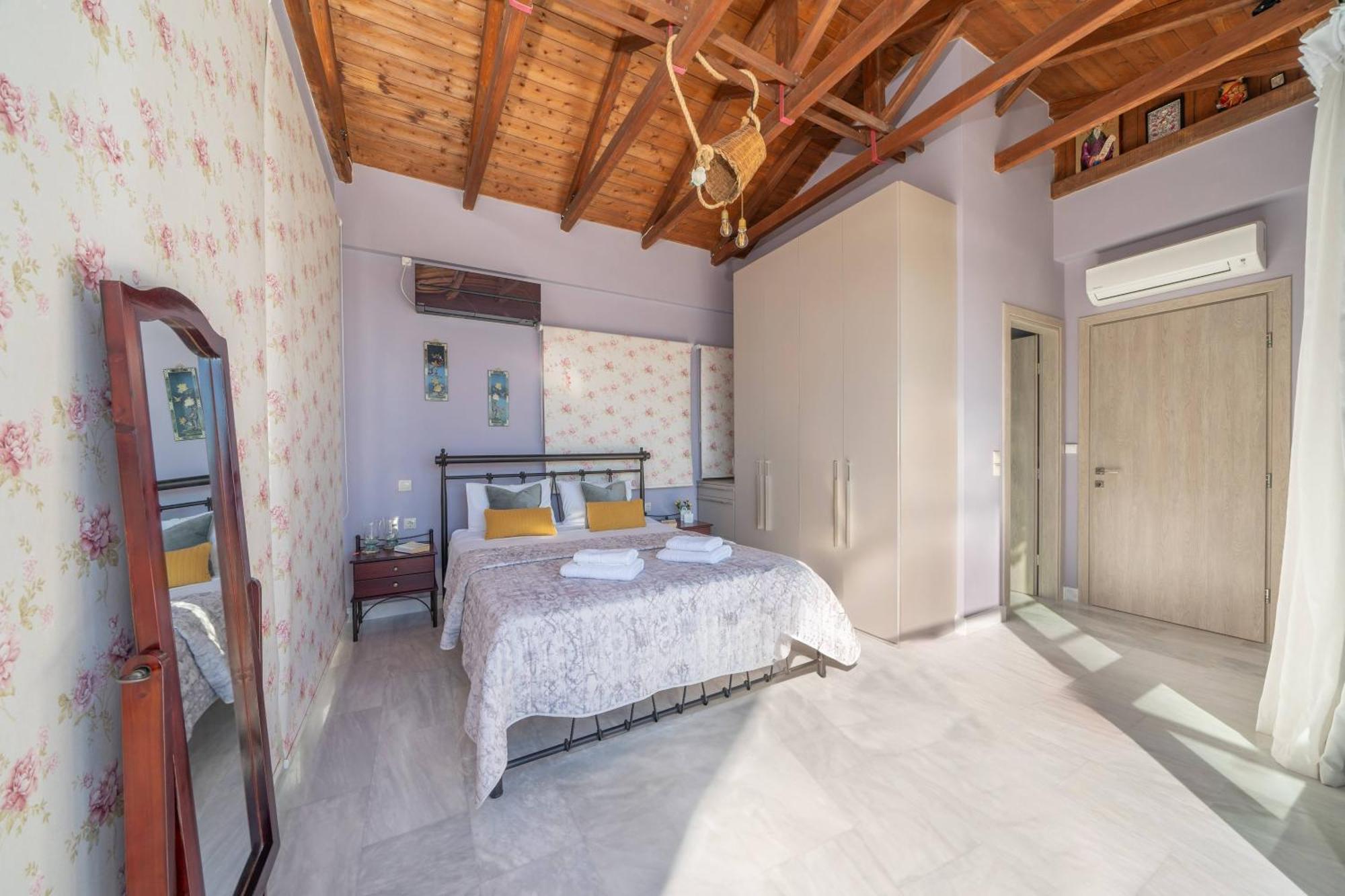 Sea Rock Apartment Agia Efimia Extérieur photo