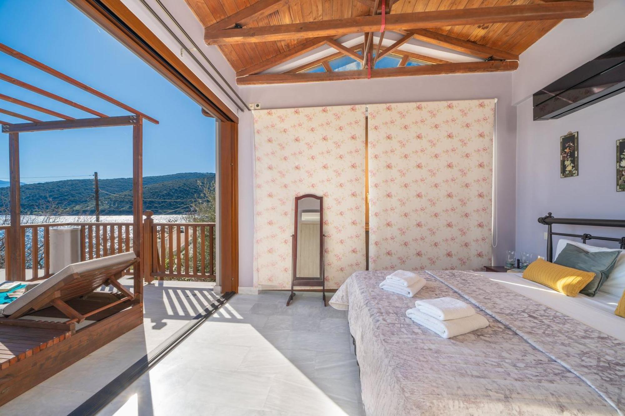 Sea Rock Apartment Agia Efimia Extérieur photo